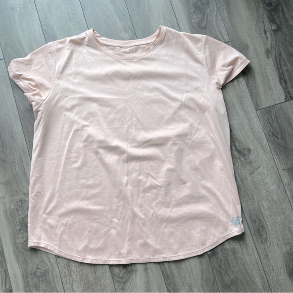 Set of 3 Women’s Athletic T-Shirts - New Balance, Nike & Kyodan - Size L - Picture 2 of 7